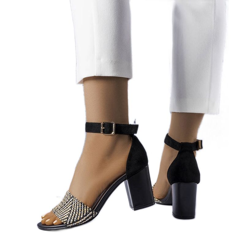 BM Sandale cu bloc negru Patience