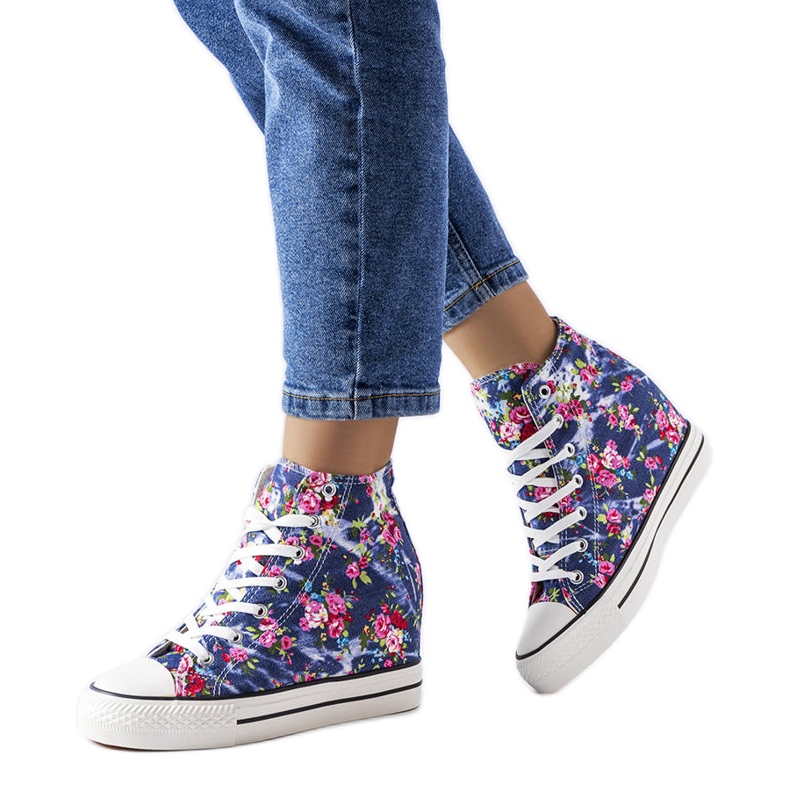 BM Adidași cu pană bleumarin de la Fouquet albastru BM Adidași cu pană bleumarin de la Fouquet albastru