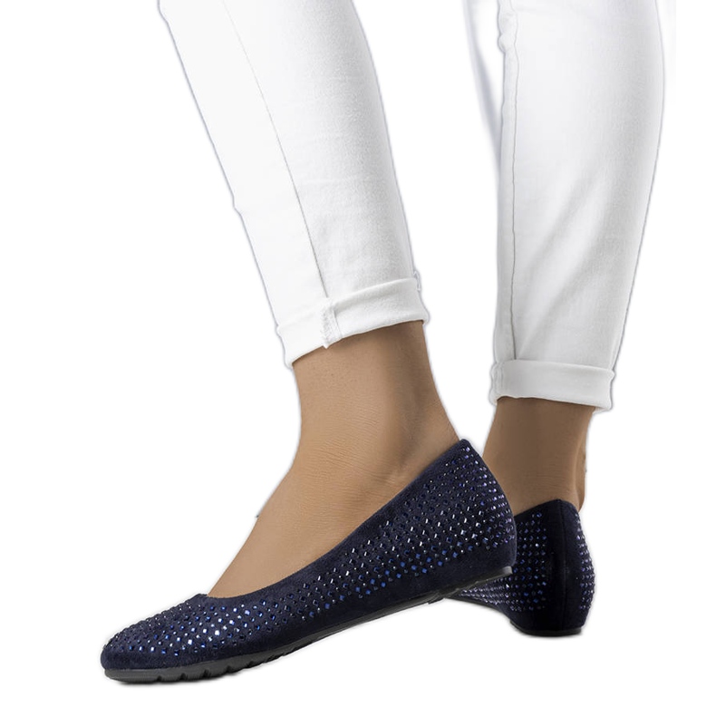 Balerini bleumarin cu pană acoperită de la Julie albastru Balerini bleumarin cu pană acoperită de la Julie albastru