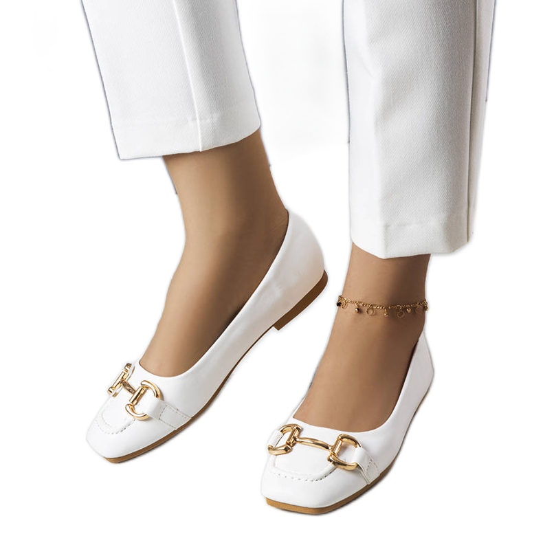 Balerini albi cu decor auriu Iris Balerini albi cu decor auriu Iris