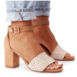 EVE Sandale de lună de miere maro deschis cu împletit pe o bară bej