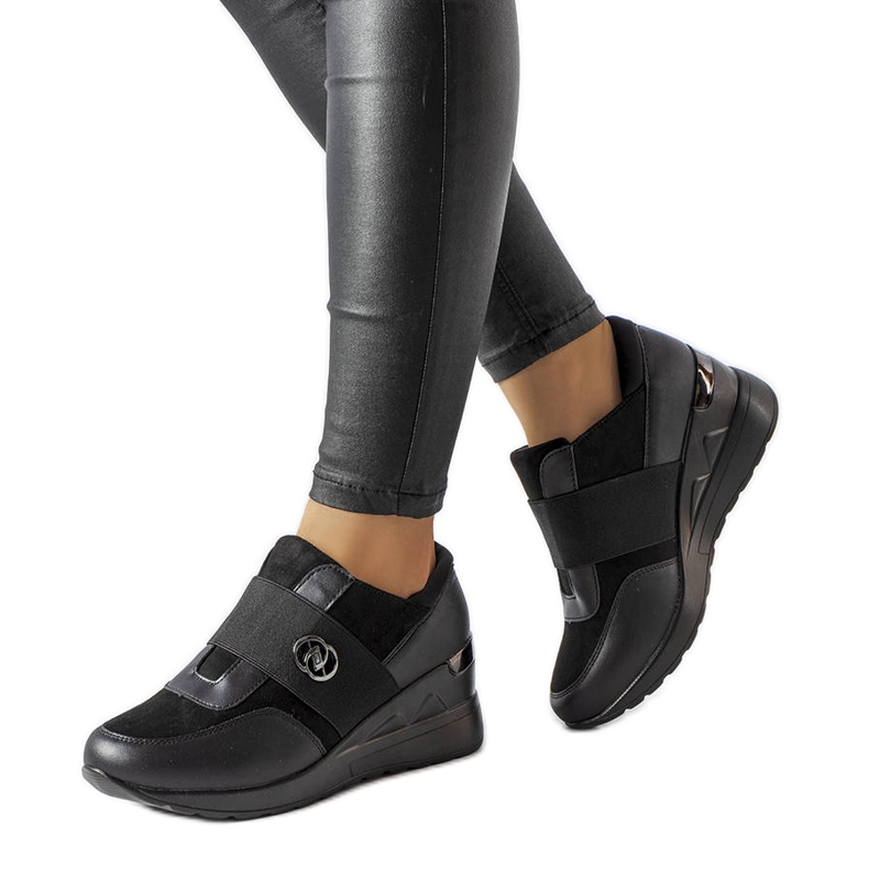 Evento Tenisi cu pană cu slip-on negri de la Skips negru Evento Tenisi cu pană cu slip-on negri de la Skips negru