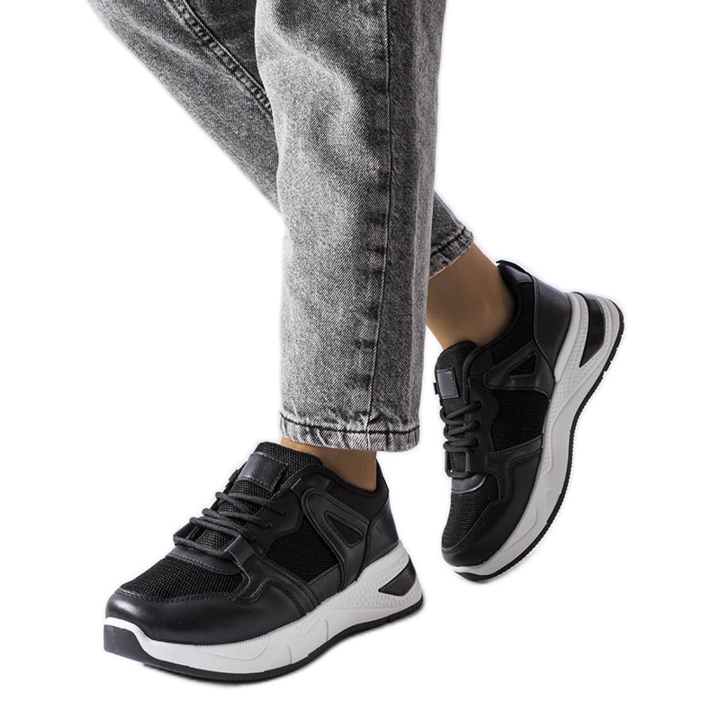 Tenisi negri din materiale combinate de la Caya negru