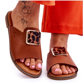 FJ1 Papuci De Dama Cu Element Decorativ Camel Leonia maro FJ1 Papuci De Dama Cu Element Decorativ Camel Leonia maro