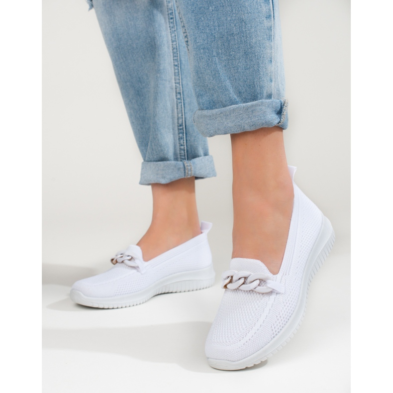 Material confortabil pentru femei, cu un lanț Shelovet alb