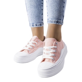 Adidași cu platformă roz de la Bélair Adidași cu platformă roz de la Bélair