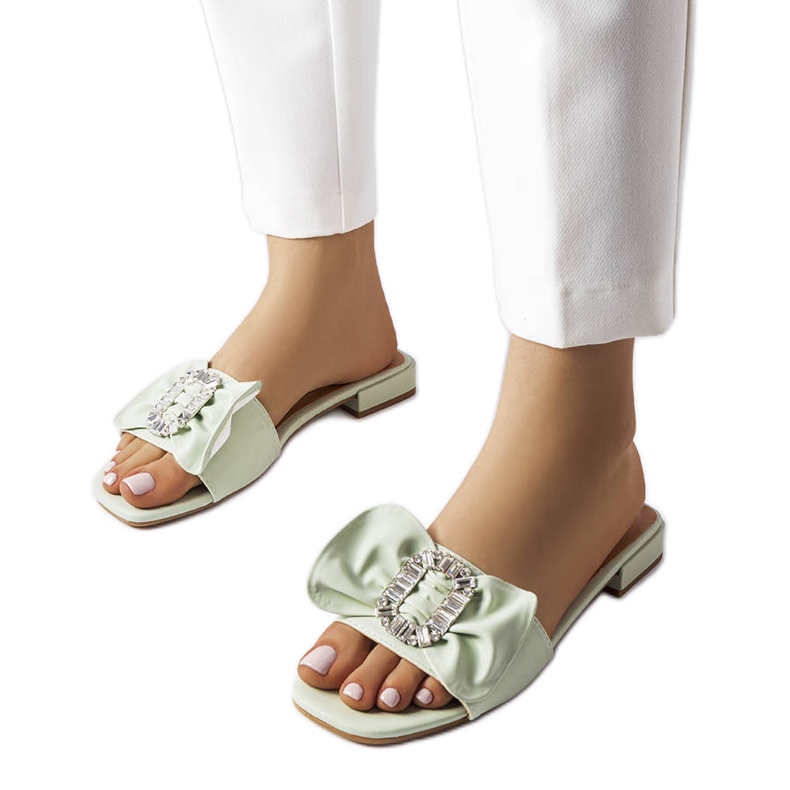 Papuci verzi eleganti cu strasuri de la Fifi verde