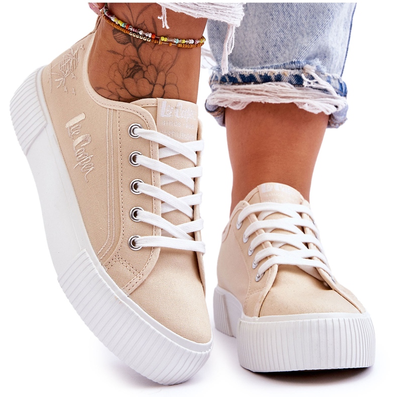 Adidași comozi pe platformă Lee Cooper LCW-23-31-1808L Bej