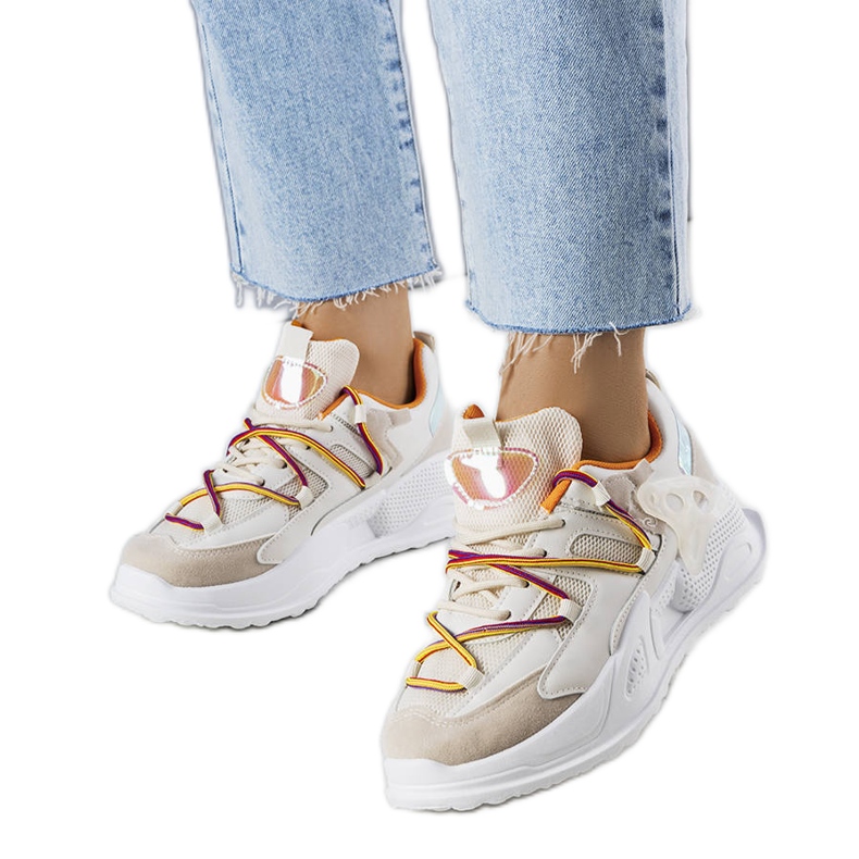 Tenisi bej din material mixt de la Traci