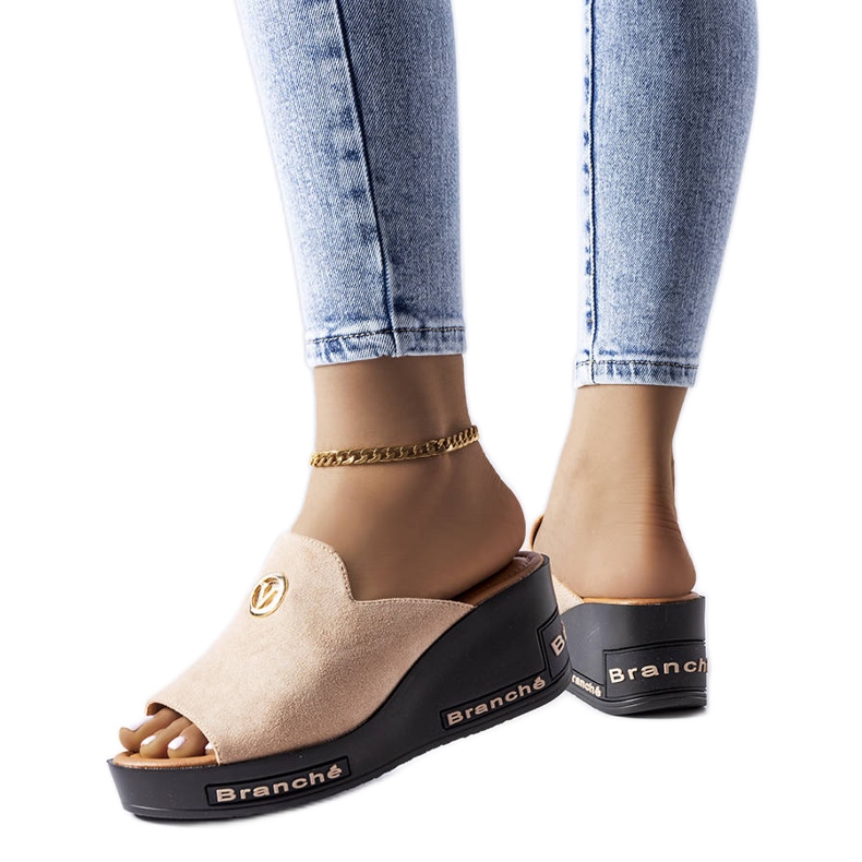 Vinceza Sandale bej cu pană înaltă de la Vincez