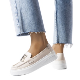 Venezia Mocasini bej cu talpa groasa de la Vinceza Venezia Mocasini bej cu talpa groasa de la Vinceza