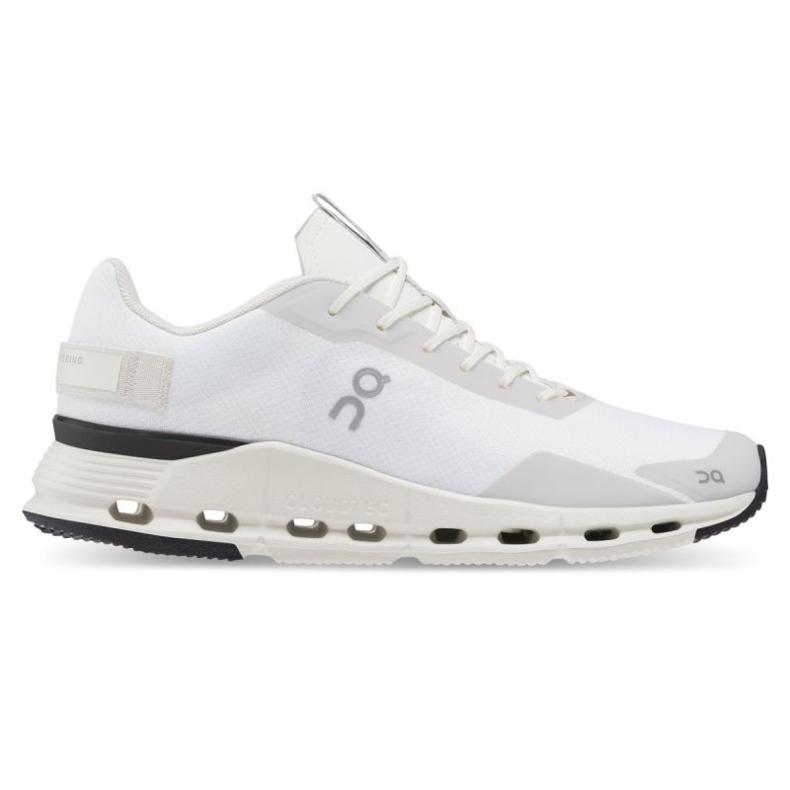 On Running Pe pantofi Running Cloudnova Form 2698478 alb