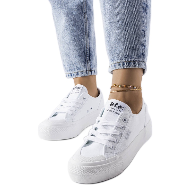 Tenisi albi Lee Cooper LCW-23-31-1785L Tenisi albi Lee Cooper LCW-23-31-1785L