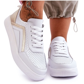 Pantofi sport de damă din piele perforată alb și auriu Carvalo Pantofi sport de damă din piele perforată alb și auriu Carvalo