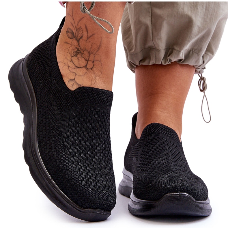 Tabele negre ale femeilor negru