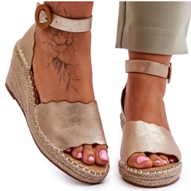 Sandale cu pană din piele Pantof confort Golden Verola de aur Sandale cu pană din piele Pantof confort Golden Verola de aur