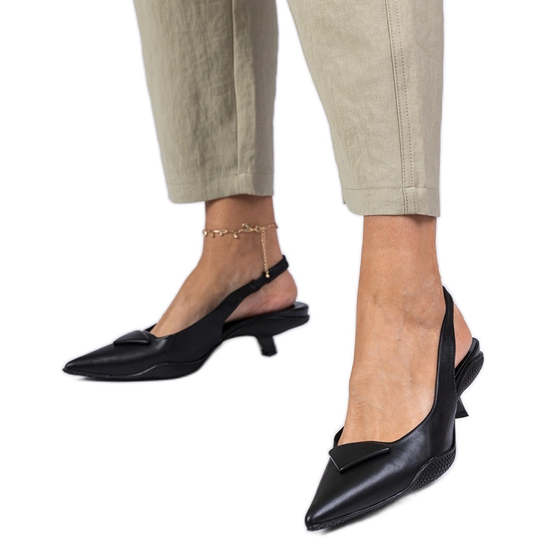 Sandale negre cu toc mic de la Gougeon negru Sandale negre cu toc mic de la Gougeon negru