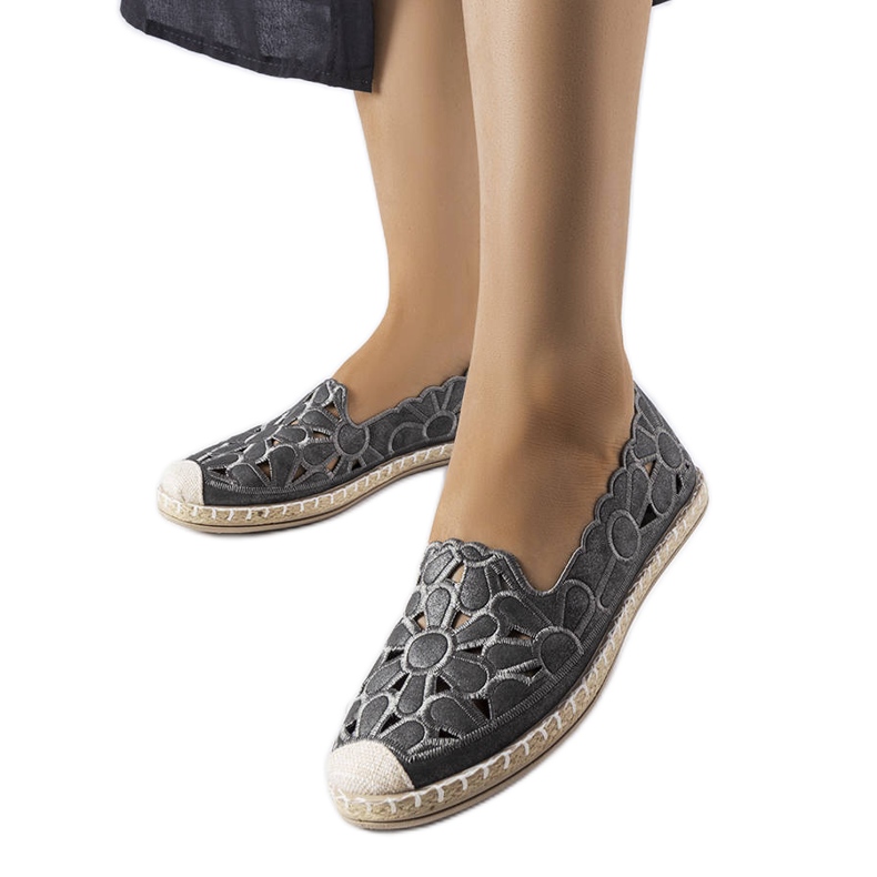 Espadrile gri ajurate de la Lamarre