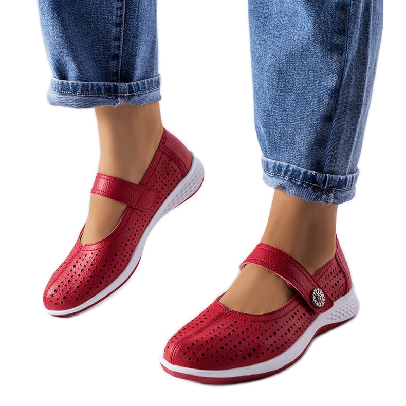 Balerini roșii ajurati din piele naturală de la Morgnano roșu Balerini roșii ajurati din piele naturală de la Morgnano roșu