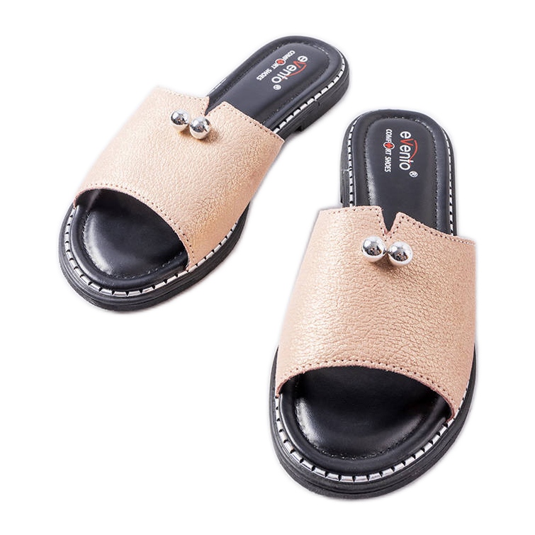 Sandale roz metalice cu perle de la Frederi