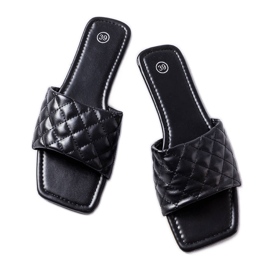 Flip-flops eleganti negri cu matlasare de la Labrie negru