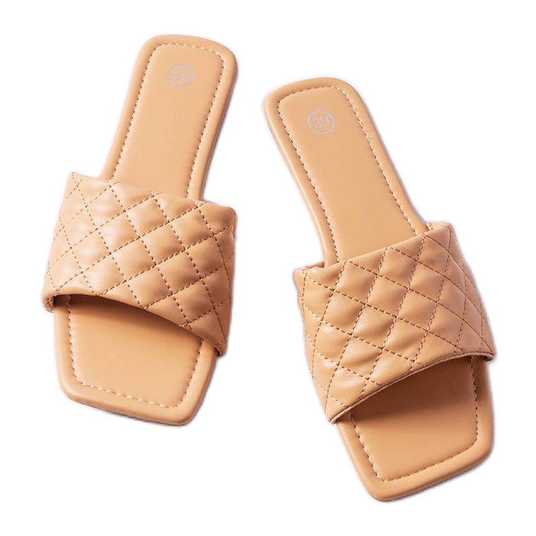 Papuci eleganti roz cu matlasare de la Labrie Papuci eleganti roz cu matlasare de la Labrie