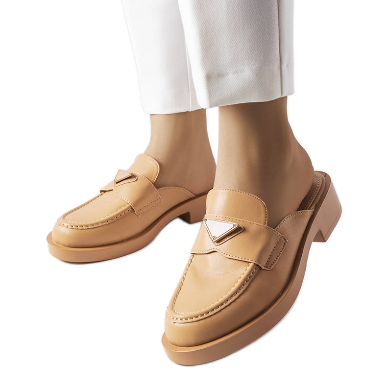 Sandale maro cu vârf încorporat din Berkshire