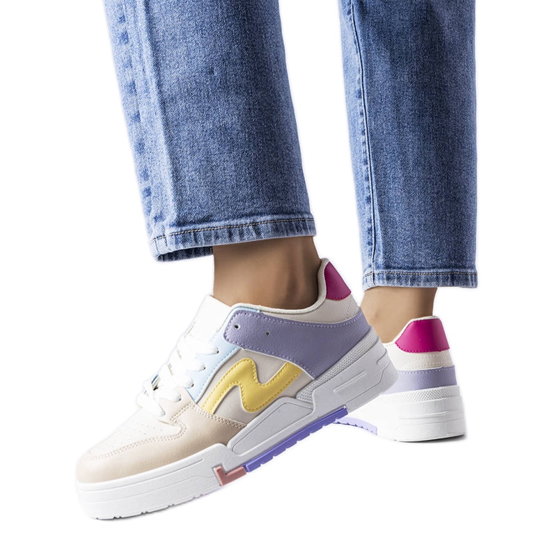 Cizme bej cu talpa mai groasa de la Harter