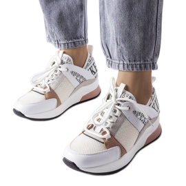 Venezia Tenisi albi și roz de la Vincez Venezia Tenisi albi și roz de la Vincez