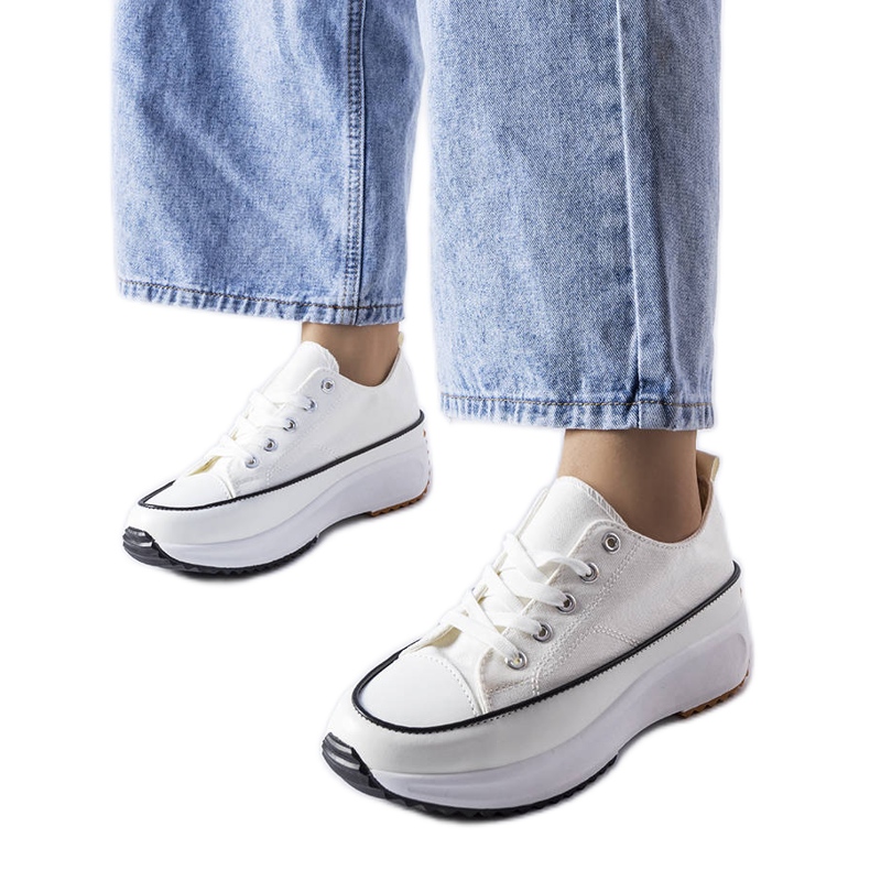 Tenisi sport albi pe platforma McKeylor Tenisi sport albi pe platforma McKeylor