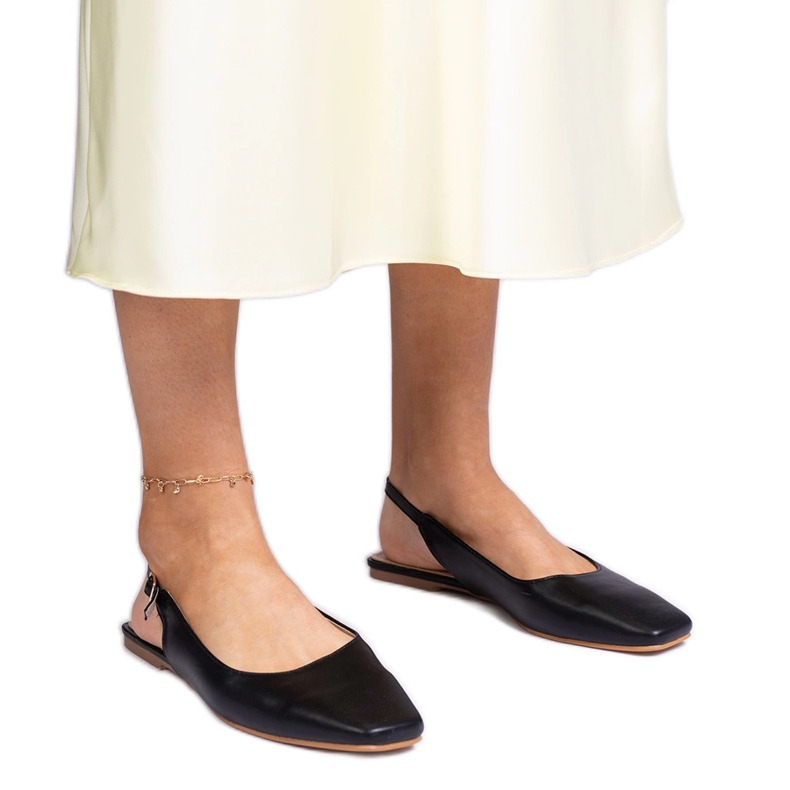 Sandale negre cu vârf închis negru