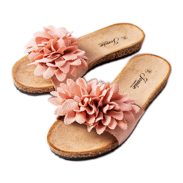 Papuci roz decorati cu flori Farland