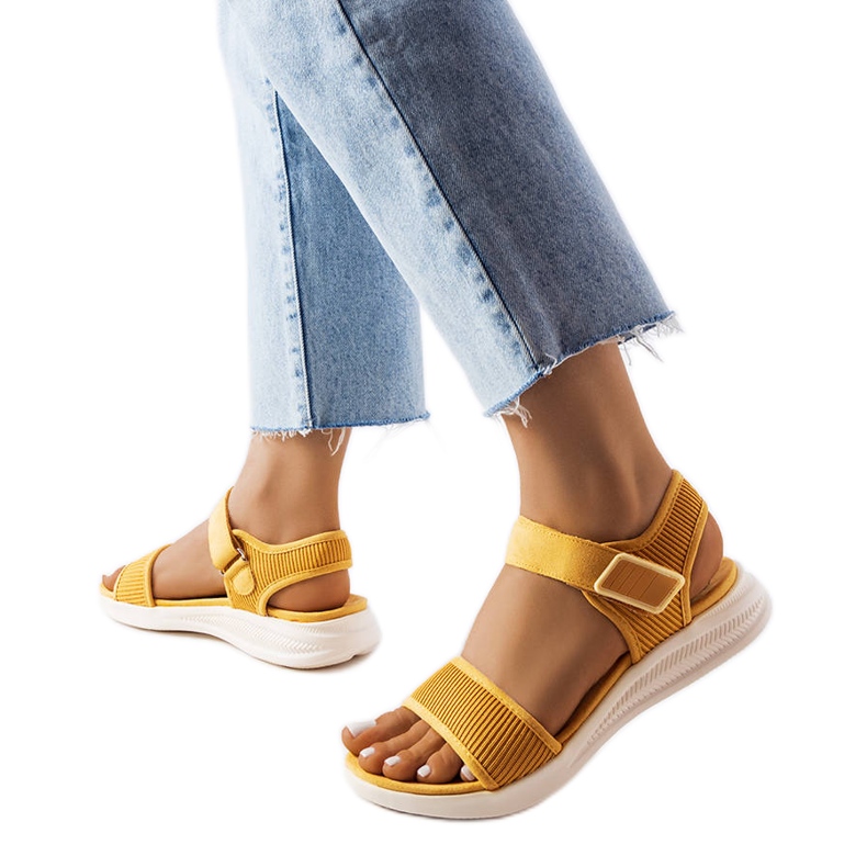 Sandale sport galbene de la Bériault