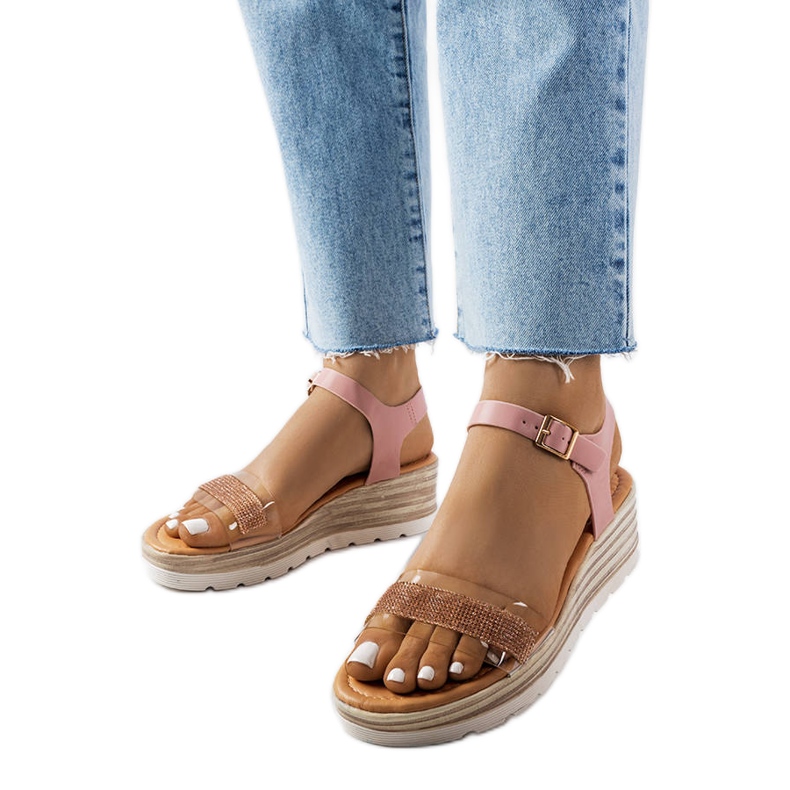 Sandale roz de la Bussière