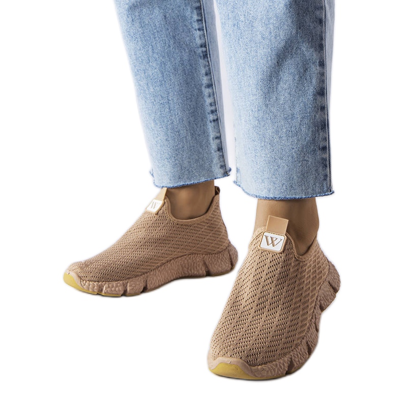 Tenisi slip-on bej de la Yellville