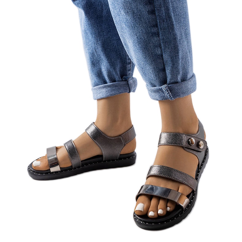 Sandale gri metalice de la Lanham