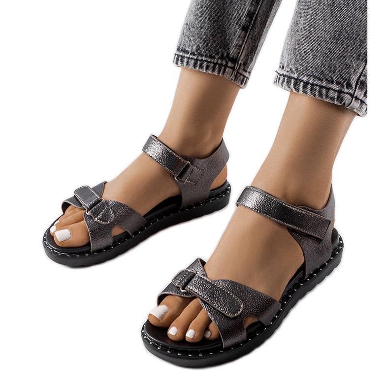 Sandale gri cu sclipici de la Bellefeuille