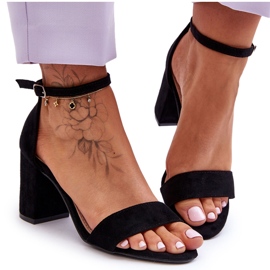 Sandale negre Madame din piele intoarsa cu toc inalt negru