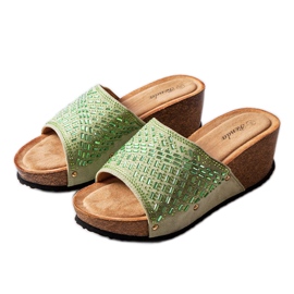 Sandale cu pană cu strasuri verzi de la Guymon verde