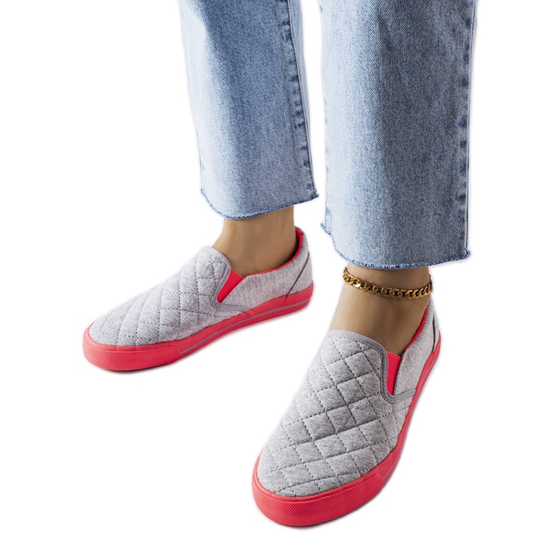 Tenisi slip-on matlasați gri de la Balsamo