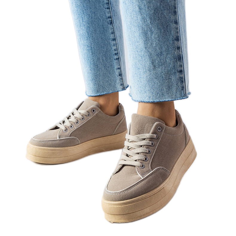 Adidași cu platformă gri de la Amathymes