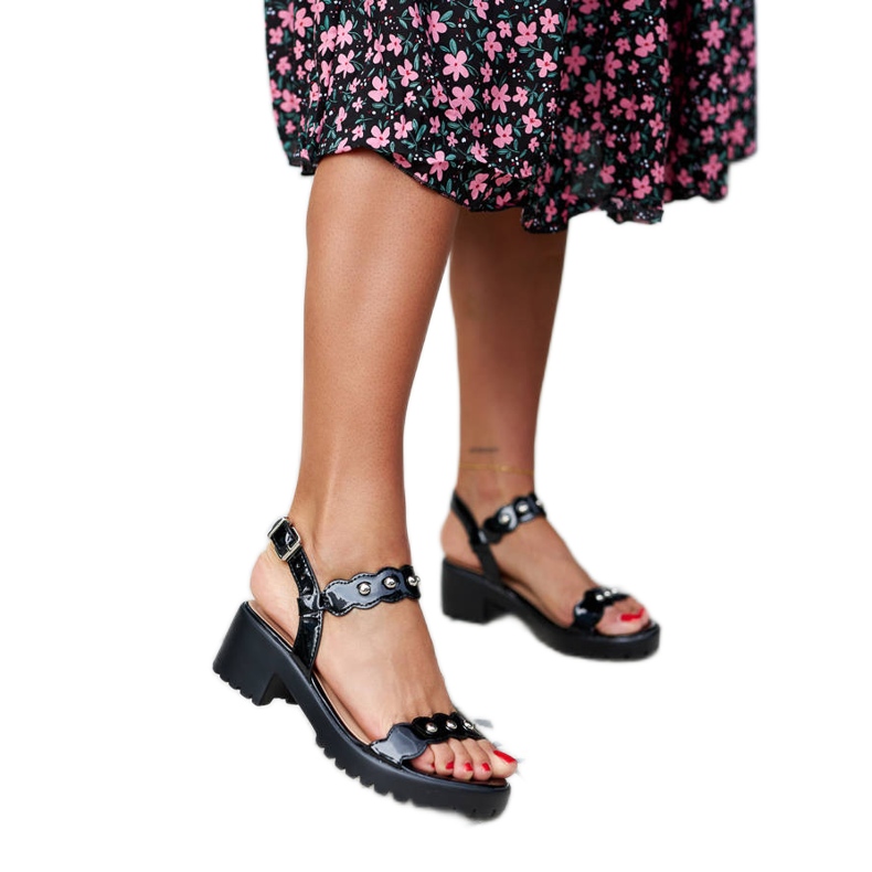 Sandale negre cu toc inalt de la Donizetti negru