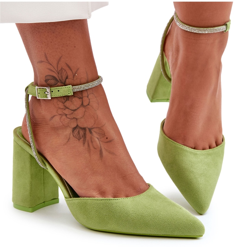 Pompe din piele intoarsa cu banda decorativa Lirosa verde