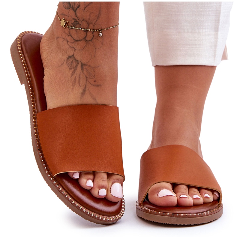 Papuci clasici pentru femei Camel Aphrodite maro