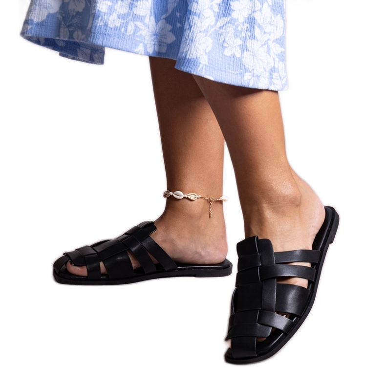 Papuci negri cu căptușeală împletită de la Lelio negru