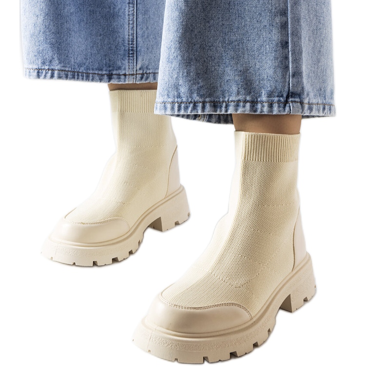 Cizme sosete bej de la Lonte