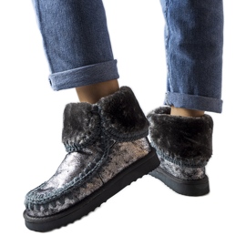 Cizme izolate Eskimo gri metalice de la Maggi