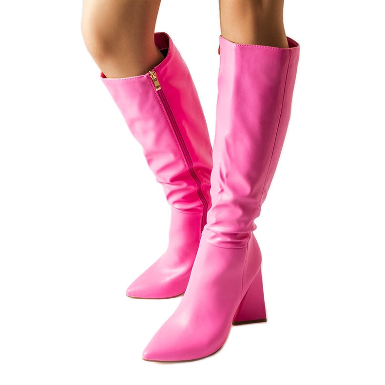 Cizme roz pe postul Medicina