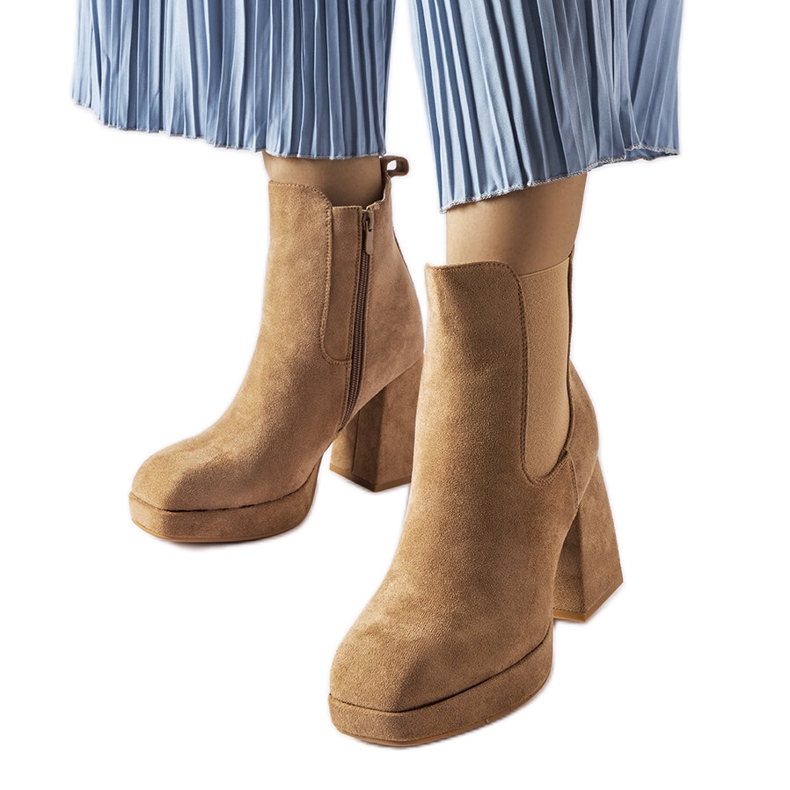 Cizme din piele ecologică bej de la Province Cizme din piele ecologică bej de la Province