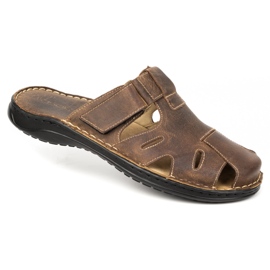 WASAK Papuci barbati piele 0223W Kaki maro WASAK Papuci barbati piele 0223W Kaki maro
